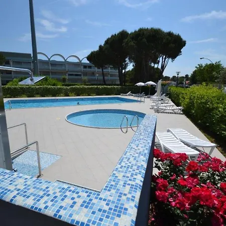 Cozy Flat With Shared Swimming Pool Appartement *